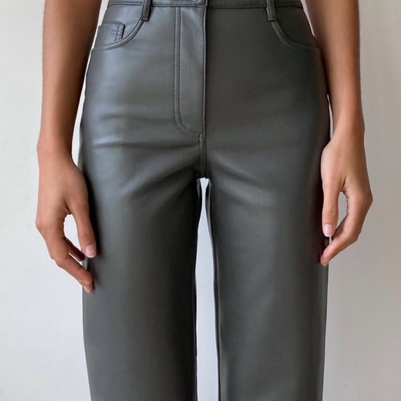 Aritzia Wilfred Vegan Leather Melina Pant - Picture 3 of 16